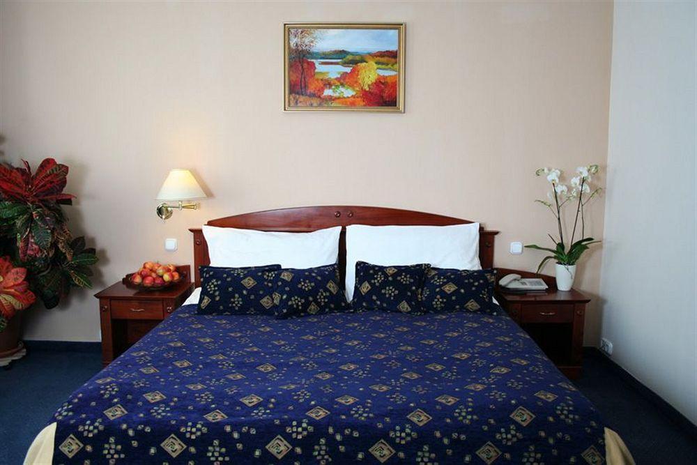 Fonte Hotel Győr Extérieur photo